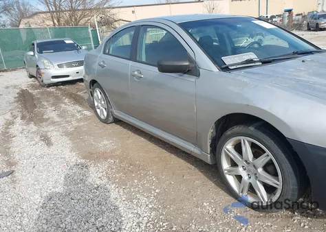2010 Mitsubishi Galant Es/Se z USA, uszkodzony, nr VIN 4A32B3FF1AE018718